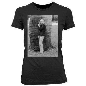 Elisha Cuthbert Women's Junior Cut Crewneck T-Shirt