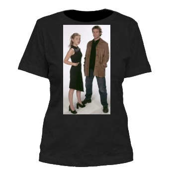 Elisha Cuthbert Women's Cut T-Shirt