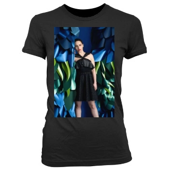 Emilia Clarke Women's Junior Cut Crewneck T-Shirt