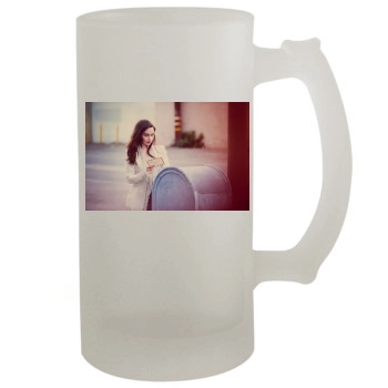 Emilia Clarke 16oz Frosted Beer Stein