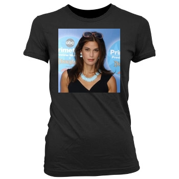 Teri Hatcher Women's Junior Cut Crewneck T-Shirt