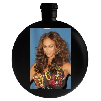 Tyra Banks Round Flask