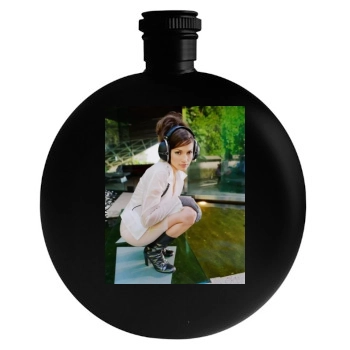 Jennifer Lopez Round Flask