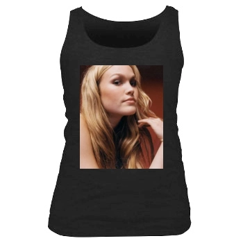 Julia Stiles Women's Tank Top