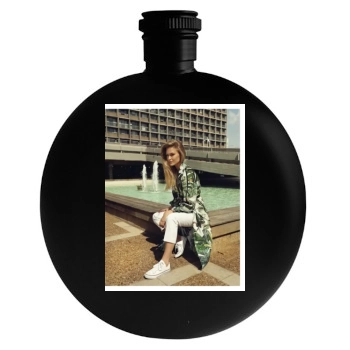 Bar Refaeli Round Flask