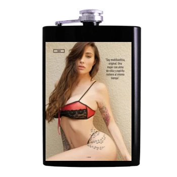 Belen Lavallen Hip Flask