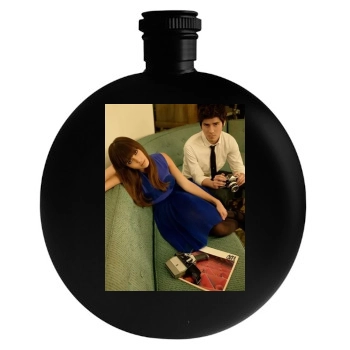 Jessica Alba Round Flask