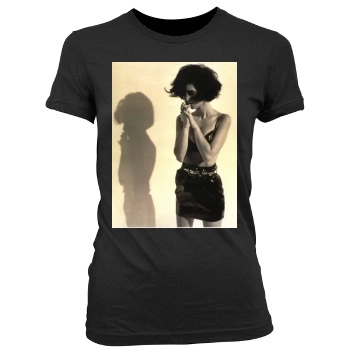 Winona Ryder Women's Junior Cut Crewneck T-Shirt