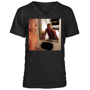 David Beckham Men's V-Neck T-Shirt