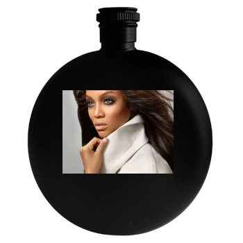 Tyra Banks Round Flask