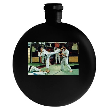 Roberta Vasquez Round Flask