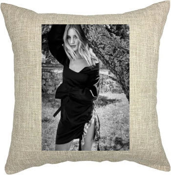 Rosie Huntington-Whiteley Pillow